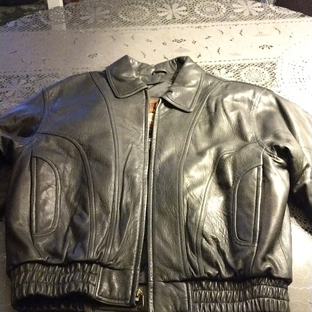Genuine Leather Jacket 🧥🧥🧥🧥